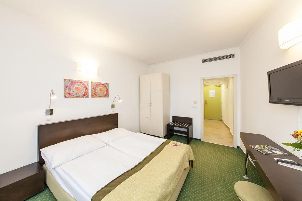 Hotel Vitkov Prague Ngoại thất bức ảnh
