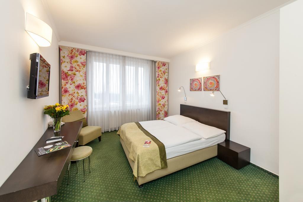 Hotel Vitkov Prague Ngoại thất bức ảnh