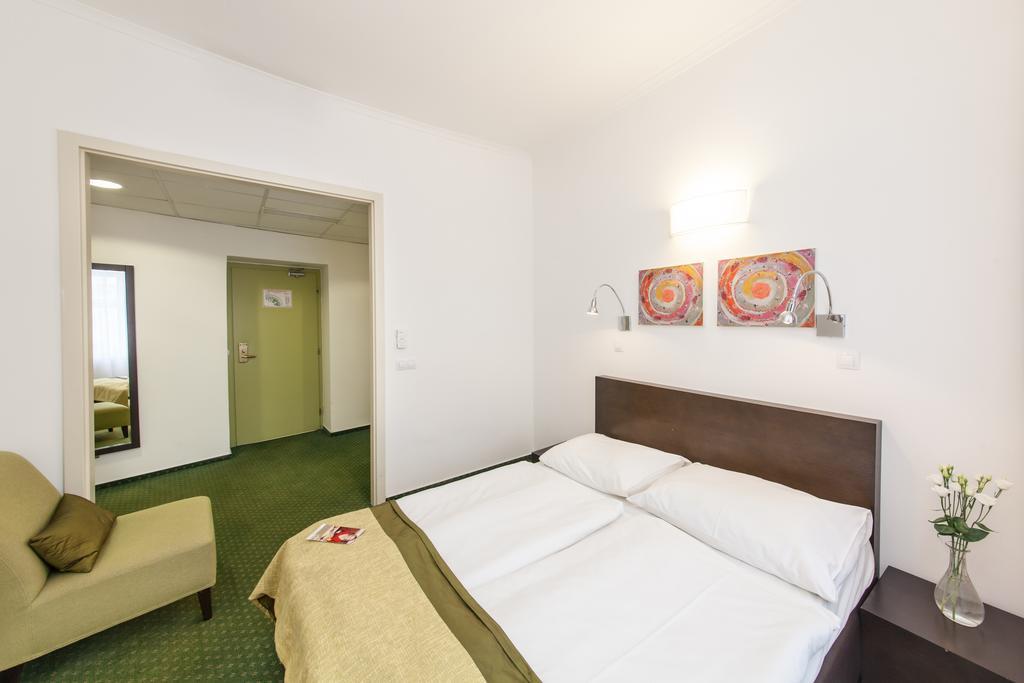 Hotel Vitkov Prague Ngoại thất bức ảnh