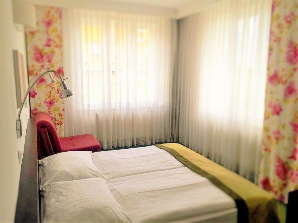 Hotel Vitkov Prague Ngoại thất bức ảnh